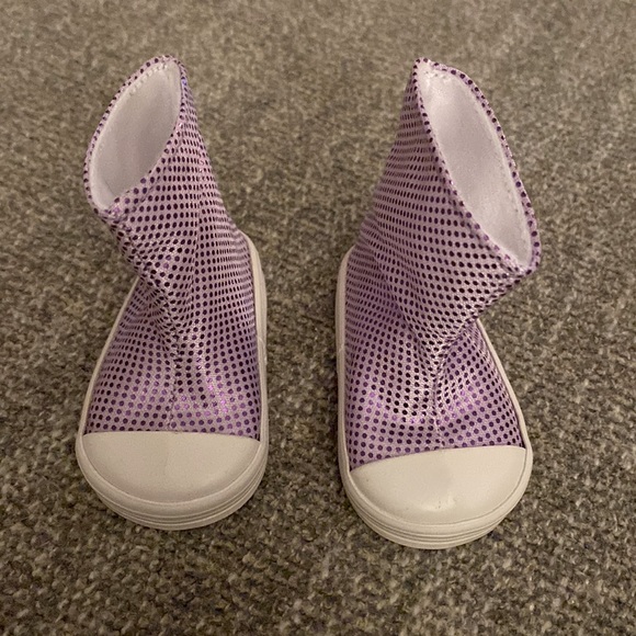 American Girl 2009 Sweet Melody Outfit - Music Tee, Purple Tutu & Sparkly Boots - Picture 2 of 6